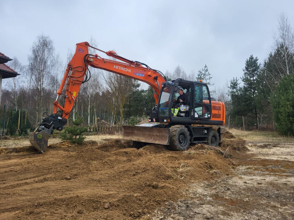 Roboty Ziemne Dużą Koparką Wrocław​ (11)