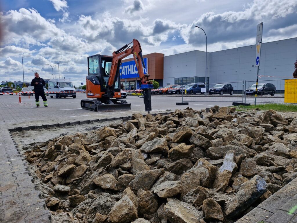 Młot hydrauliczny do minikoparki