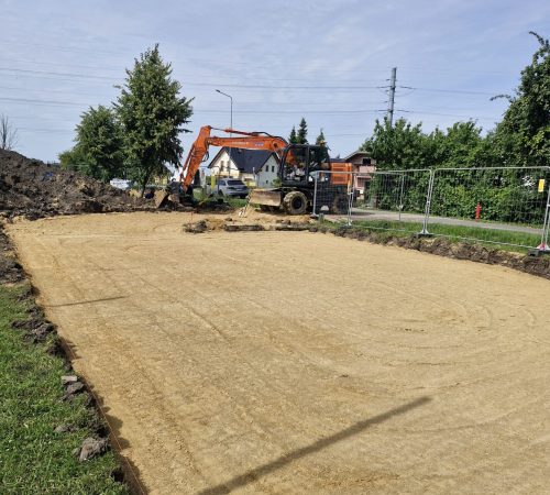 Korytowanie gruntu. Przygotowanie podłoża (niwelacja).