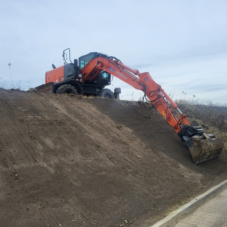 Roboty Ziemne Dużą Koparką Wrocław​ (8)